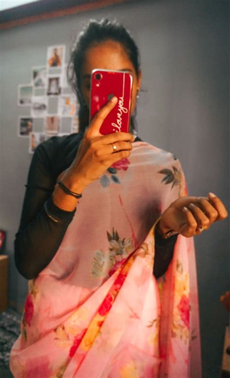 Mirror Selfie Fashion Mirror Selfie Saree