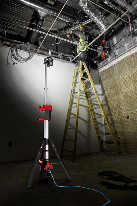 Tool Review Zone Milwaukee Makes An Upgrade To Its Leading Tower Light