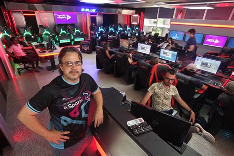 Ucab Inauguró Esports En Caracas Una Academia Que Formara Gamers