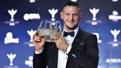 Jun 23, 2021 · skvělé výkony předvádí na mistrovství evropy český výběr. Olympionik Lukáš Krpálek: V karanténě sázel stromy a ...