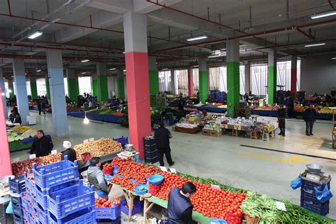 Simple Science: How to Make a Volcano with Kids