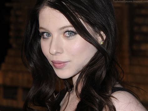 Watching This Weeks Criminal Minds Dat Crazy Michelle Trachtenberg