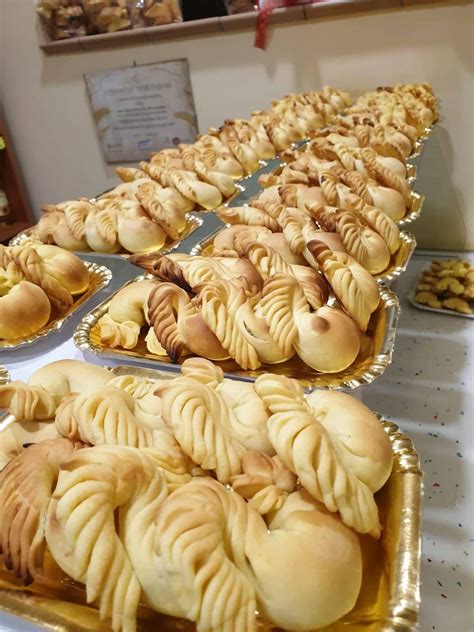 Sant'antonio è come un fratello maggiore che è lì ad ascoltarci e ad aiutarci a trovare la risposta, la strada giusta. La ricetta degli uccelletti di S. Antonio | Gennarino.org ...