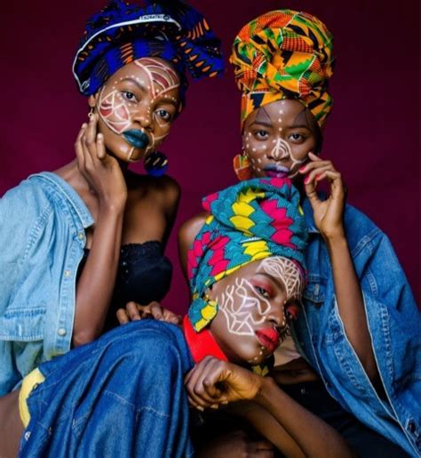 Com Peças Feitas à Mão E Cores Vibrantes Cultura Afro Marca Influência