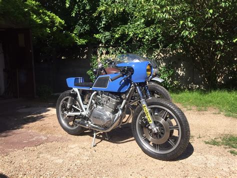 But yours is very cool. Yamaha 500 XS café racer - Location tournage cinéma avec ...