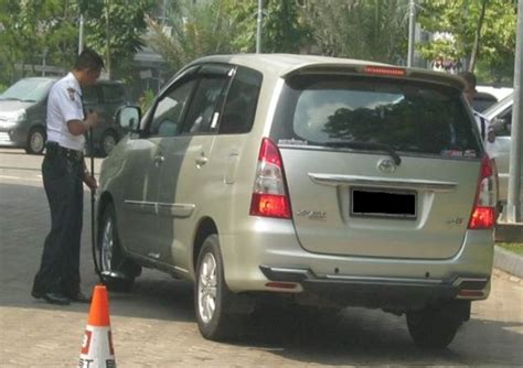 Cara membuat cv lamaran kerja pt chingluh indonesia pasar. Pendidikan Dan Pembinaan Satpam Indonesia: PENANGANAN ...