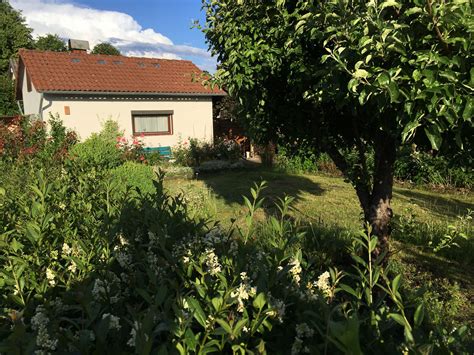 Ein rosenbogen mit tür ist schon ein stück romantik. Tag der offenen Tür im NABU-Garten - NABU Gruppe Stadt Celle
