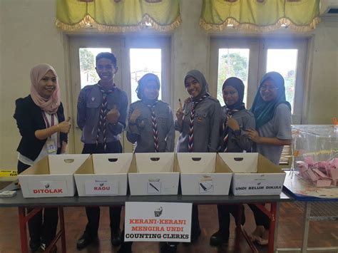 Ibu daerahnya ialah kota samarahan. Alamat Jabatan Penerangankota Samarahan