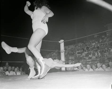 Pin By Barrie Hughes On Women Wrestlers Black White Photos With