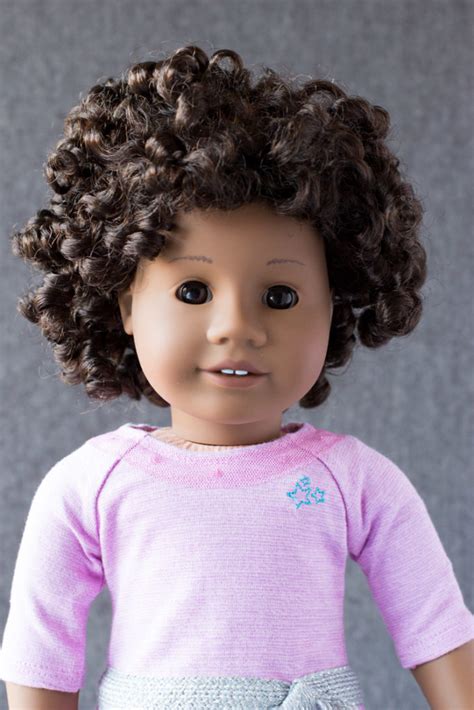 Since the doll's hair is very thick, you can create surprising american girl doll hairstyles you can never achieve with your hair. A Close Up Look at Curly Hair - Doll It Up