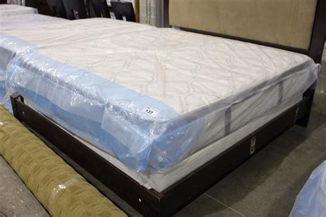 Fits standard bed frames and is easy to assemble. KING SIZE SERTA PILLOW TOP MATTRESS WITH BOX SPRINGS