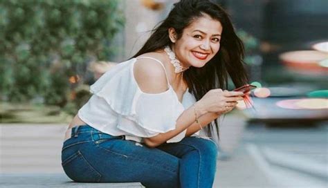 You Wont Believe How Neha Kakkar Looked Like Before Entering Bollywood See Her Shocking