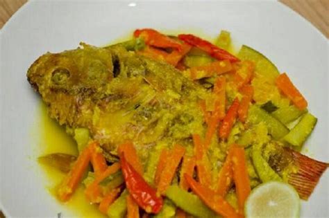 Resep pesmol ikan nila bumbu desa super maknyus. Makan Enak Pakai Mujair Siram Acar : Okezone Lifestyle
