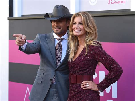 This New Faith Hill Photo Has Fans Convinced Shes Had Major Work Done