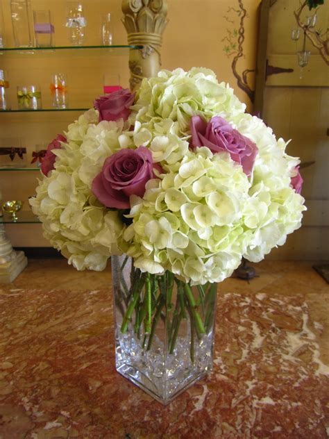 Bernardos Flowers Rose And Hydrangea Square Glass Vase Arr