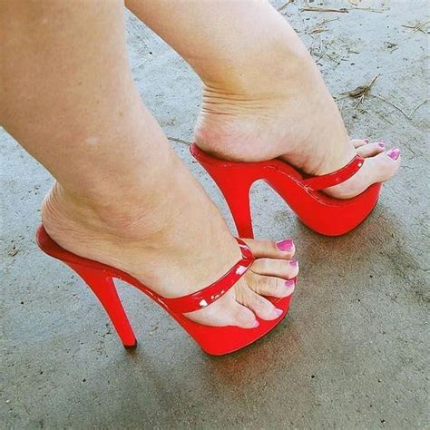 Pin On Women Feet In Thong Sandals High Heels