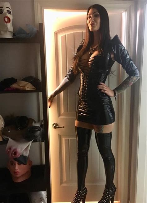 Tall Strong Dominant Amazon Women BDSM Fetish