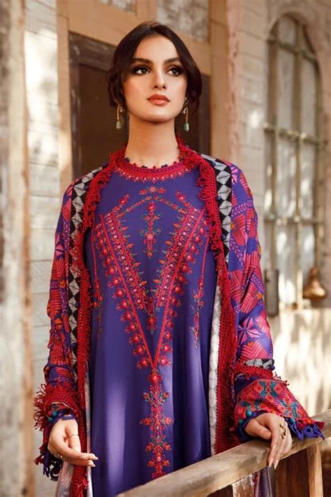 Mariab 3pc Unstiched Lawn Suit Mariab Summer Collection 2023