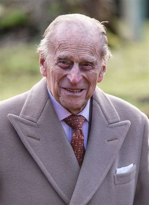 Philip kirill friedrich wilhelm moritz brosi tanko prinz von preußen b. Prince Philip, 96, gives a wave as he leaves London ...