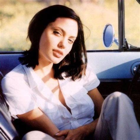 Fashion 90s Angelina Jolie Young 11 Angelina Jolie Outfits From The
