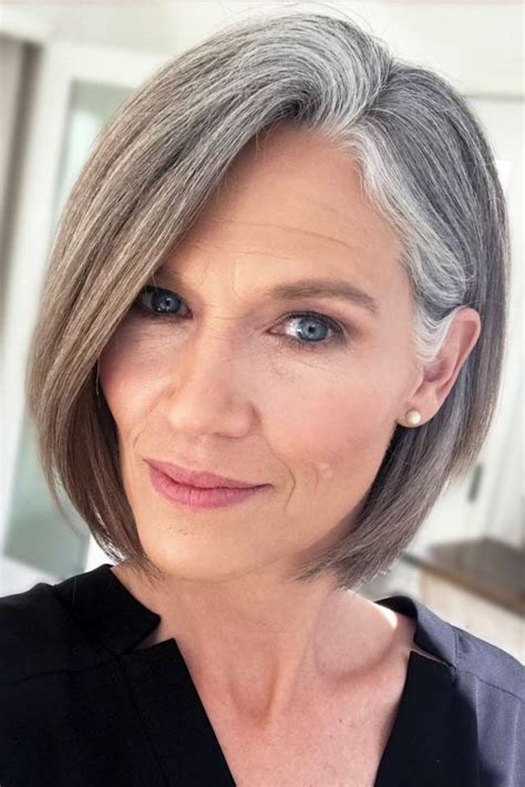 12 Short Bob Haircuts For Women Over 60 Who Want To Look Young And
