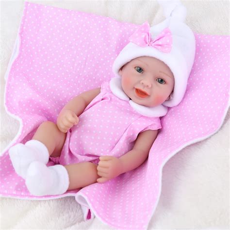 Boneca Menina Bebê Reborn Realista 25cm Pequena Barata Pb5 R 16900