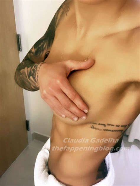 Claudia Gadelha Topless Photo