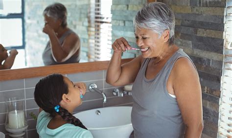 Oral Health And Older Adults Nih Medlineplus Magazine