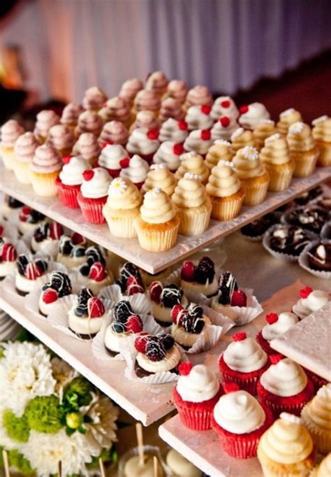 The Hottest Wedding Trend Delicious Mini Desserts Weddingomania