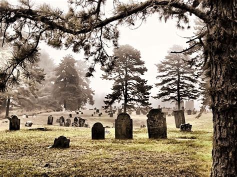 Pin By Debbie Tabora On Cemeteries Both Beautiful And Yet Creepy