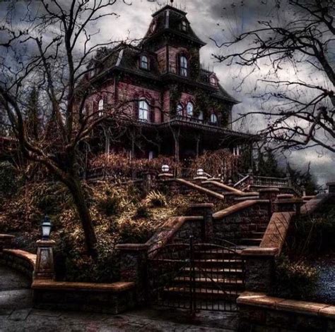 pin by emerson mykoo on halloween haunted homes haunted house project goth homes goth home