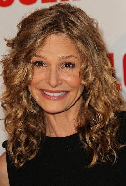 Kyra Sedgwick Haircut Curly Hairstyles For Round Faces Curly Hair Styles Hair Styles