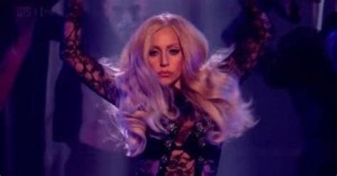 Lady Gaga Decapitates Herself On X Factor