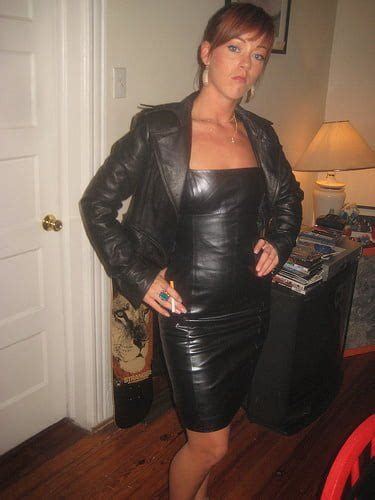 Reina Leather On Twitter Tenue Jupe En Cuir Robe Cuir S Habiller