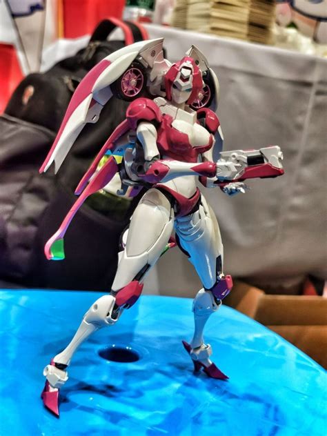 Ex 01 Nicee Color Testshots Show Unofficial Arcee And Packaging Details