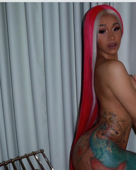 Cardi B Shamelessly Demonstrated Her Sexy Tattoos And Told About It 32