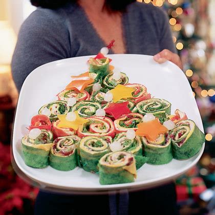 Set up an assembly line, and watch them go to it! Cute Food For Kids?: 35 Edible Christmas Tree Craft Ideas