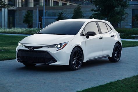 2020 Toyota Corolla Hatchback Review Ratings Edmunds