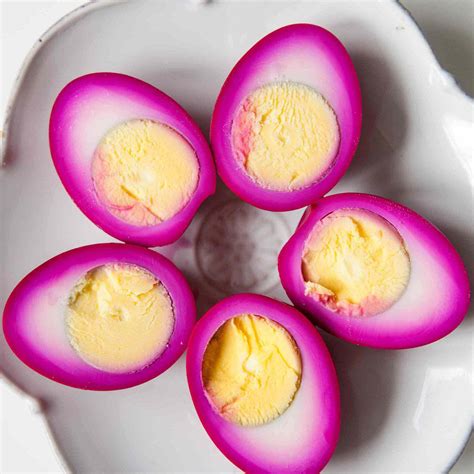 Pickled Eggs: 4 Easy Recipes!