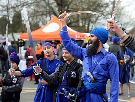 Swords On Show As 1500 Flock To Willenhall Sikh Festival Express And Star