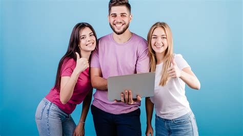 Coffeemeetsbagel is a popular online dating app in usa where you get the quality bagel's or matches for you to find your perfect partner. Why Do Online Dating Sites Work? | 2021 | Datingroo ZA