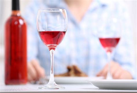 The Dangers Of Drinking Wine That Has Gone Bad Slowine