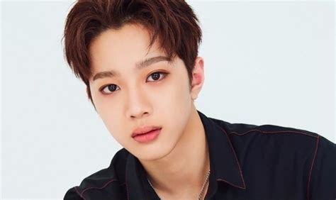 Lai guan lin also shared, sehun actually contacted me yesterday saying that we should eat together. the dj choi hwa jung followed up by asking how lai guan lin is wanna one recently completed the seoul stop of their world tour and released their new special album on june 4. Lai Guan Lin de Wanna One se sorprende a sí mismo y a ...