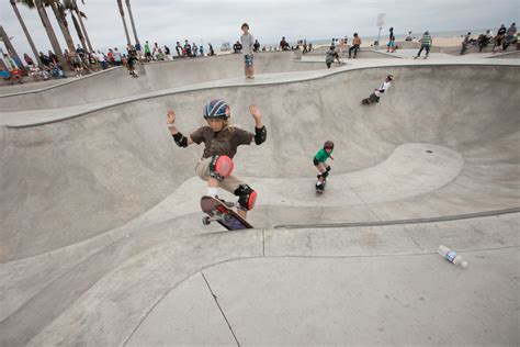 Skate Or Watch The Action At The Venice Skate Park Venice Paparazzi