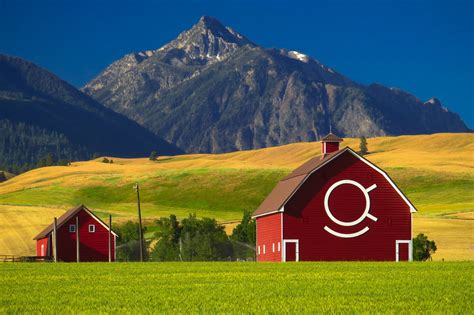 무료 이미지 경치 건축물 들 농장 목초지 대초원 한 지방 언덕 외양간 골짜기 시골의 풍경화 목장 미국