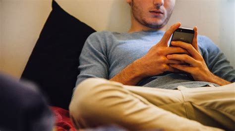 How Your Teenager Can Manage Distractions Reachout Parents