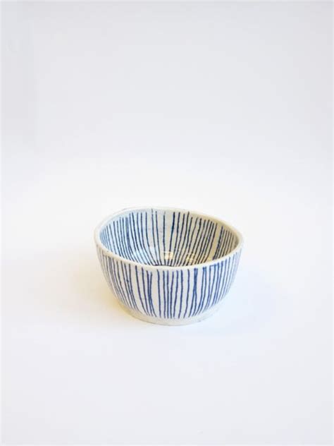 Pin By Violet On Ceramics Ceramics White Ceramics Decorative Bowls