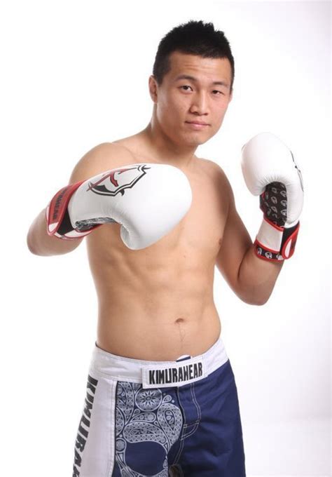 정찬성(chan sung jung)의 필살기에 꼼짝 못 하는 아형 좀비 민경훈(min kyung hoon);; '코리언 좀비' 정찬성, UFC서 욱일승천기 퇴출 ..'뿌듯' - 머니 ...