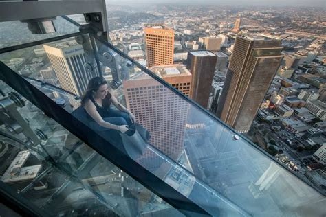 Escorregador de vidro é sensação em Los Angeles Tecnovidro