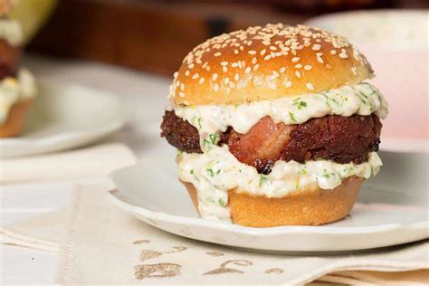 Divide the cream cheese spread evenly over both halves. braunschweiger spread recipe horseradish